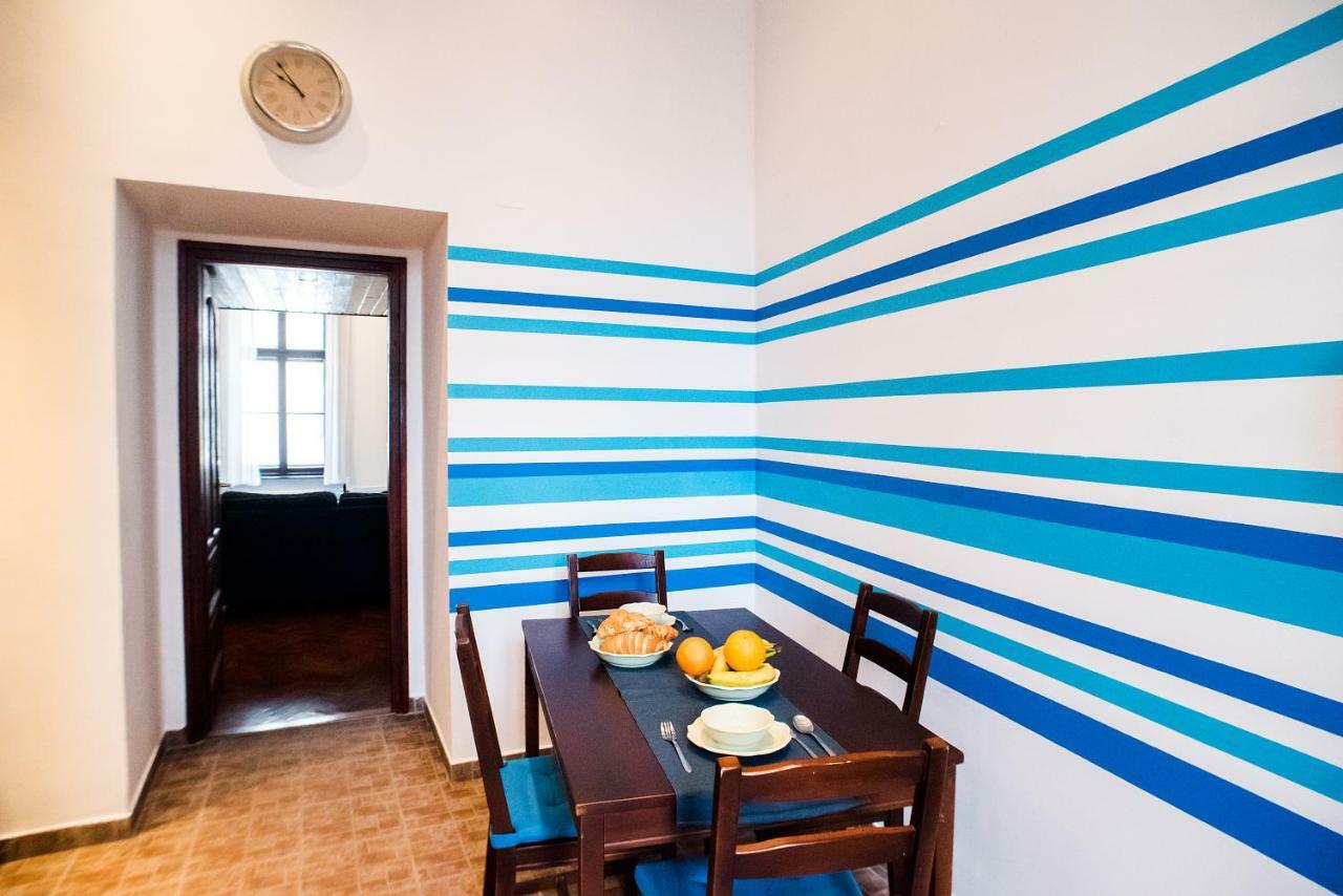 Indigo Apartment With Free Parking Boedapest Buitenkant foto